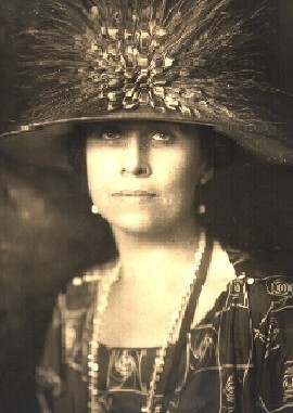 Grace Coolidge's husband often bought her hats.