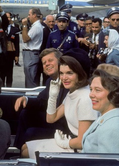 The Kennedys with Nellie Connally in San Antonio. (pininterest.com)