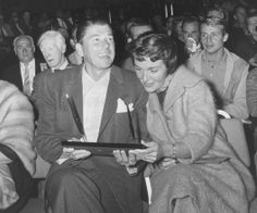 The Reagans at the 1960 Screen Actors Guild Awards. (pinterest.com) The Reagans at the 1960 Screen Actors Guild Awards. (pinterest.com)