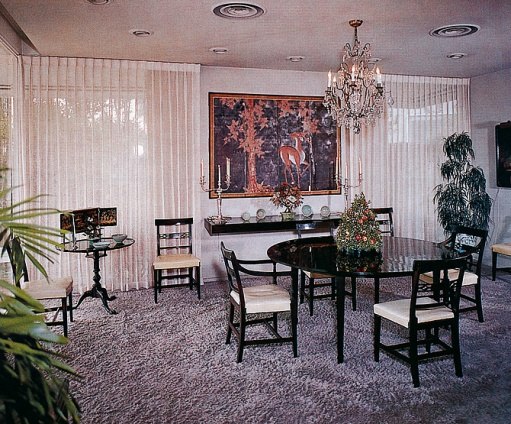 The dining room of the Reagan house.