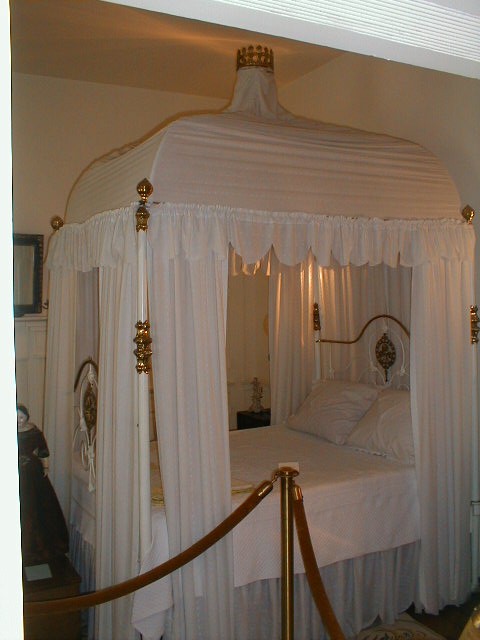 Mary Todd Lincoln's bedroom at her family's Lexington, Kentucky home, which she visited and used after her marriage as well as during her childhood.