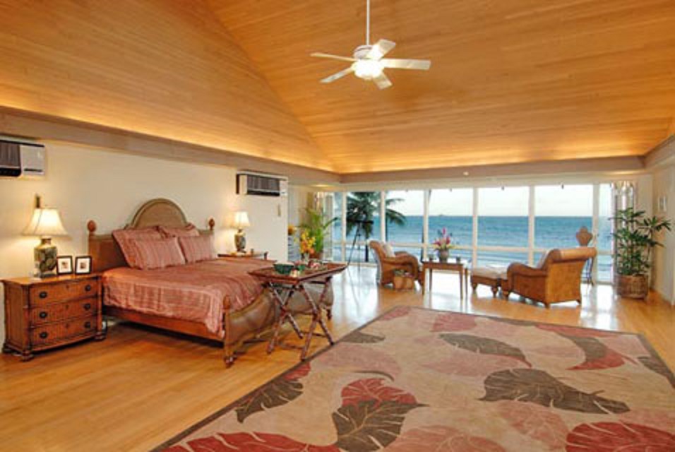 The Kailua, Hawaii bedroom used by the President and Mrs. Obama during several of their annual vacations to his home state.