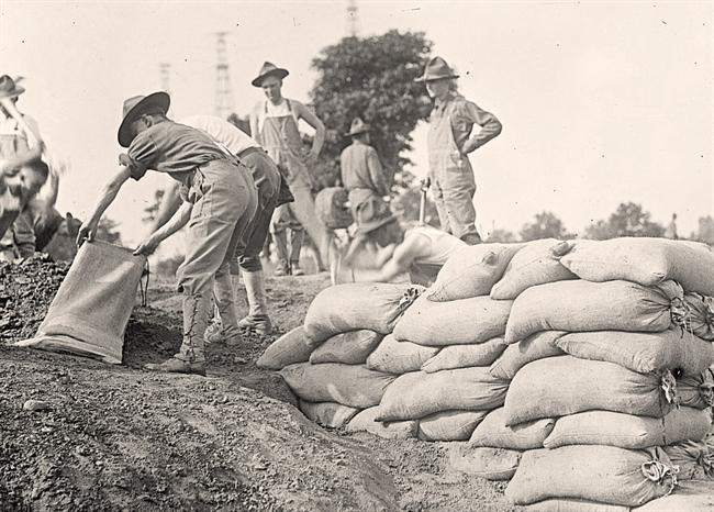 Filling-Sand-Bags
