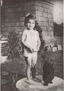 Jackie Bouvier with Hoochie a Scottish Terrier, at the height of the Great Depression, 1932.