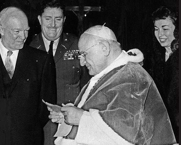 Barbara Eisenhower with Pope John and Ike.