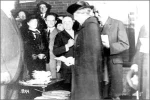 Florence Harding, an avowed suffragist and activist for gender economic, educational and professional equity, became the first woman to vote for her husband as President, in Marion, Ohio, 1920.